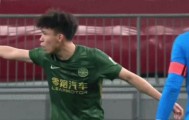 开云手机客户端-太着急了，王钰栋两次表达不满都被镜头捕捉到