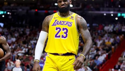 开云体育App-BR盘点本世纪各队总统山球员：费舍尔竟力压詹姆斯入选