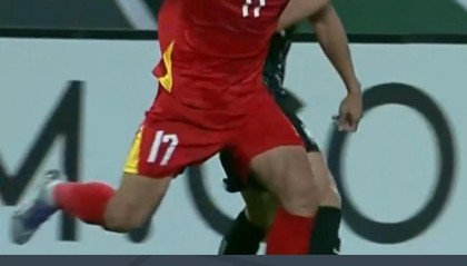 开云体育App-90分钟战报：U23越南2-2韩国，申敏河绝平，阮庭北传射+染红