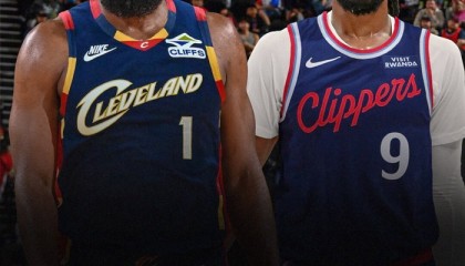 哈登冲上全美热搜第一！船记高度赞美送别 迎6年第5队再获冲冠良机|詹姆斯·哈登|快船|投篮|骑士|克利夫兰骑士队_新浪体育_新浪新闻