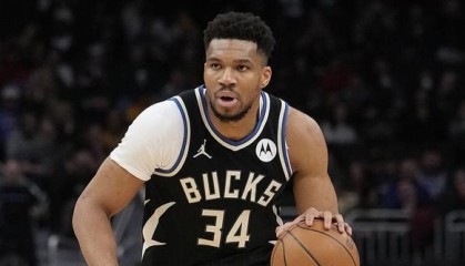 NBA历史第一！字母哥常规赛生涯第160次单场30+10+5